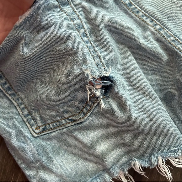 GRLFRND Helena Denim Cut Off Shorts in Tainted Love Sz 27 - Picture 7 of 10